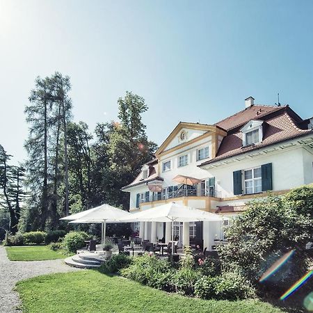 Biohotel Schlossgut Oberambach Buitenkant foto