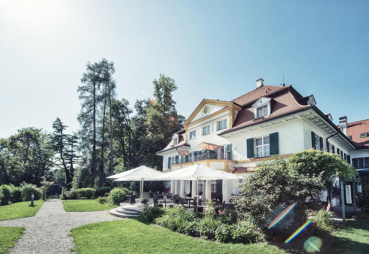 Biohotel Schlossgut Oberambach Buitenkant foto