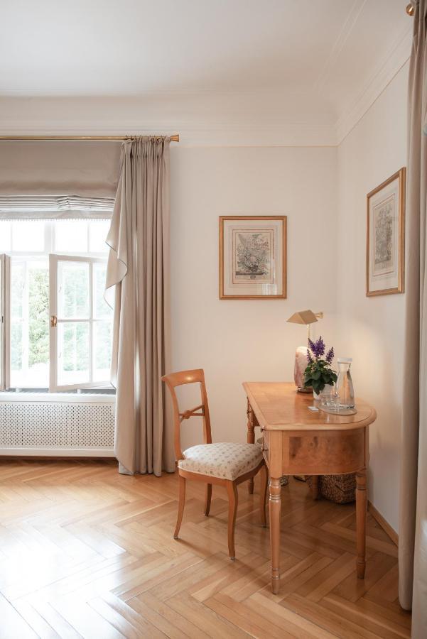 Biohotel Schlossgut Oberambach Buitenkant foto