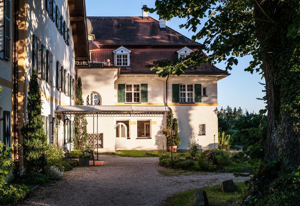 Biohotel Schlossgut Oberambach Buitenkant foto