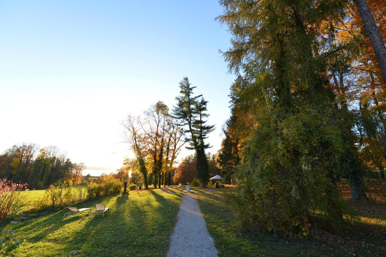 Biohotel Schlossgut Oberambach Buitenkant foto