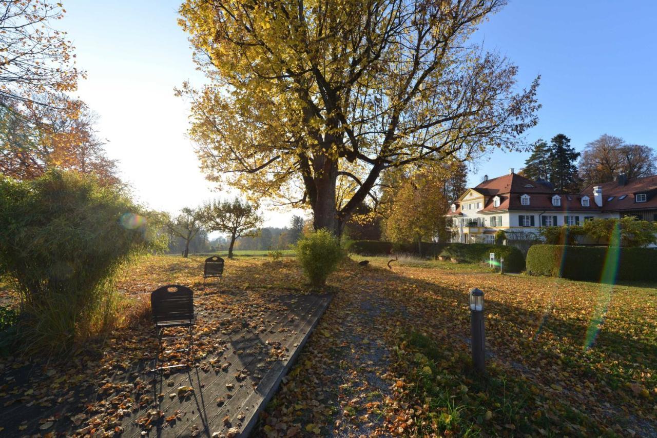 Biohotel Schlossgut Oberambach Buitenkant foto