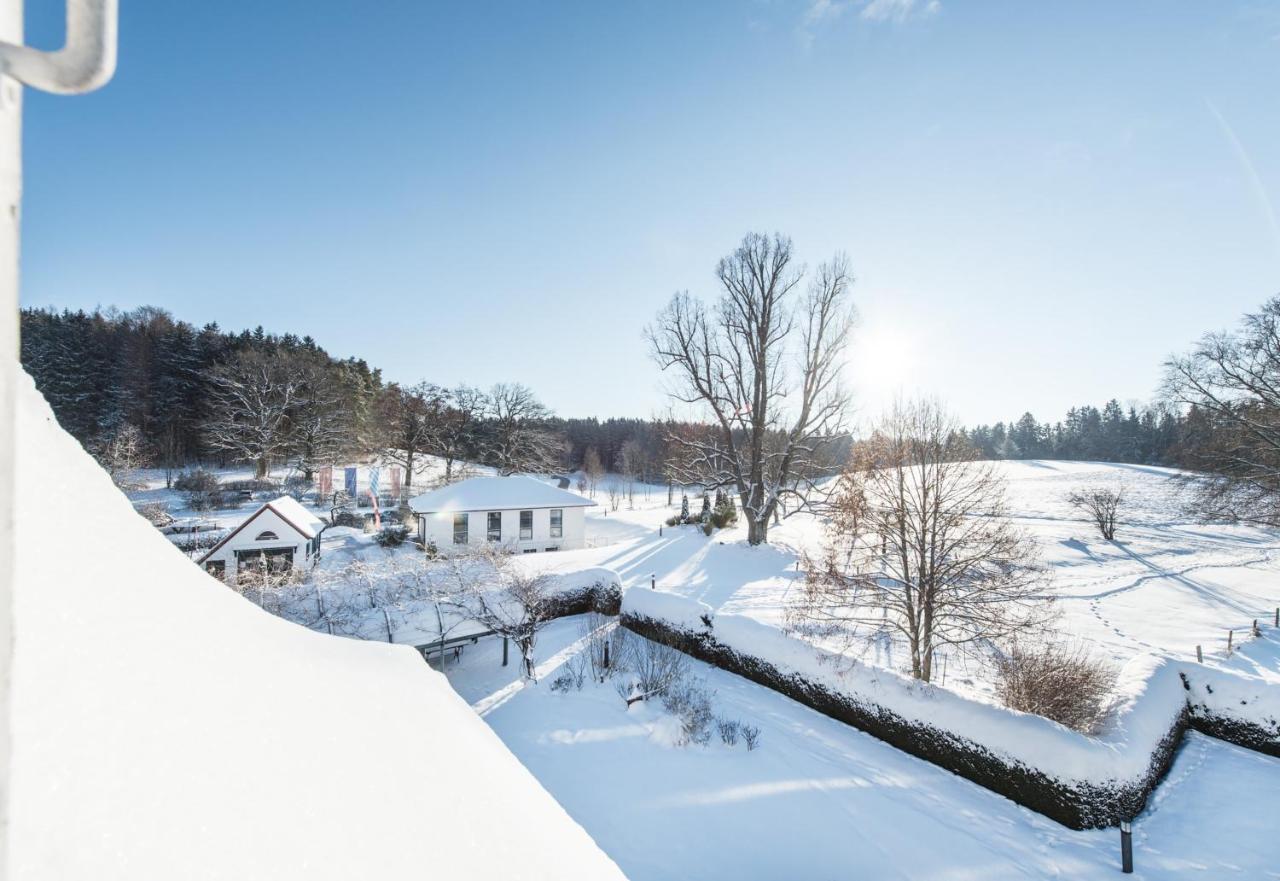 Biohotel Schlossgut Oberambach Buitenkant foto